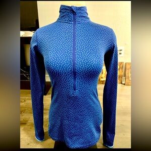 Nike Pro Dri-fit pull over, blue dot size women small